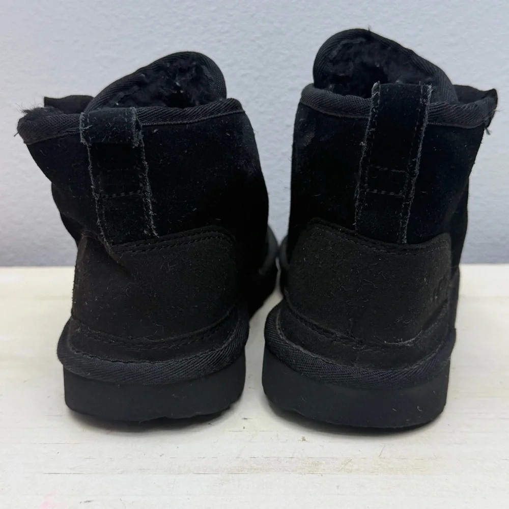 Ugg Black Suede Neulmel Zip Ankle Boots Size 4